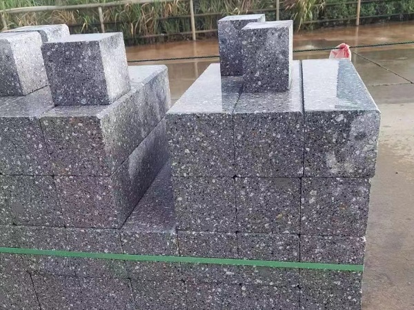 仿石路沿石
